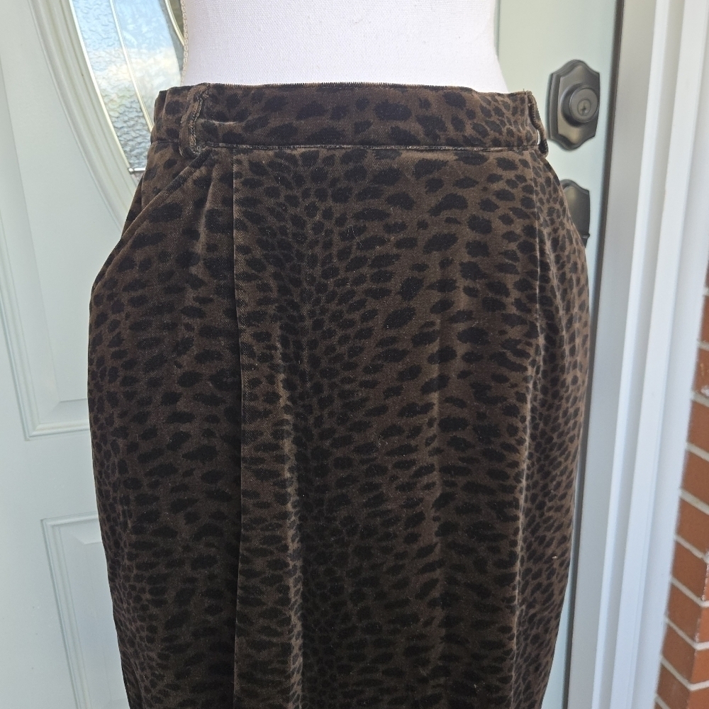 CH Vintage Catherina Hepfer Cheetah Print Velvet Skirt - Picture 2 of 8